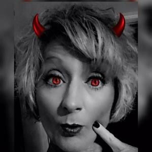 Meet your Posher, Denise